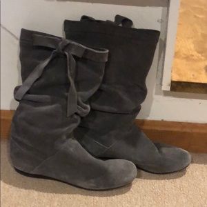 Grey slouchy tie boots